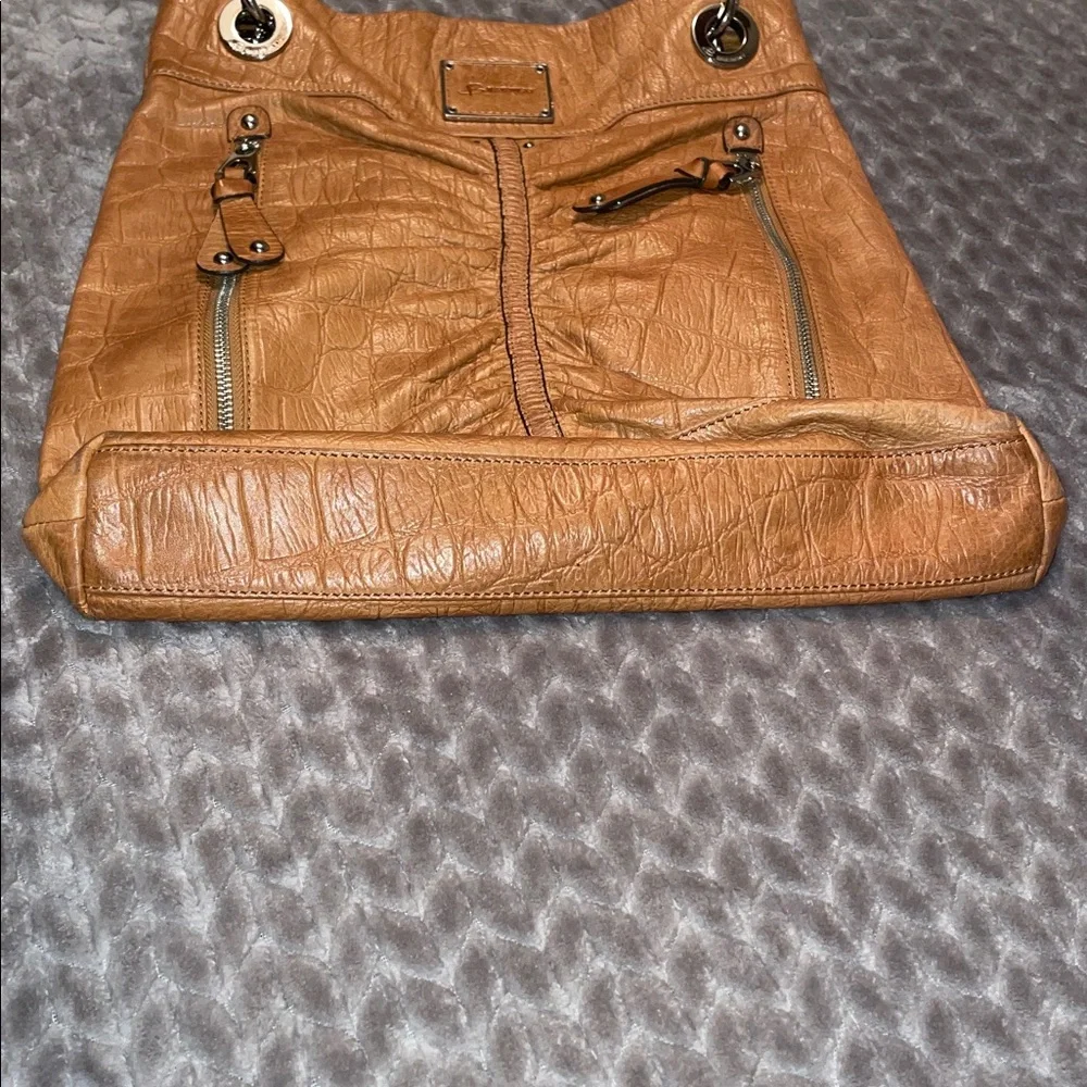 B. Makowsky hobo/shoulder bag. Tan/Cognac leather w a crocodile-embossed texture
